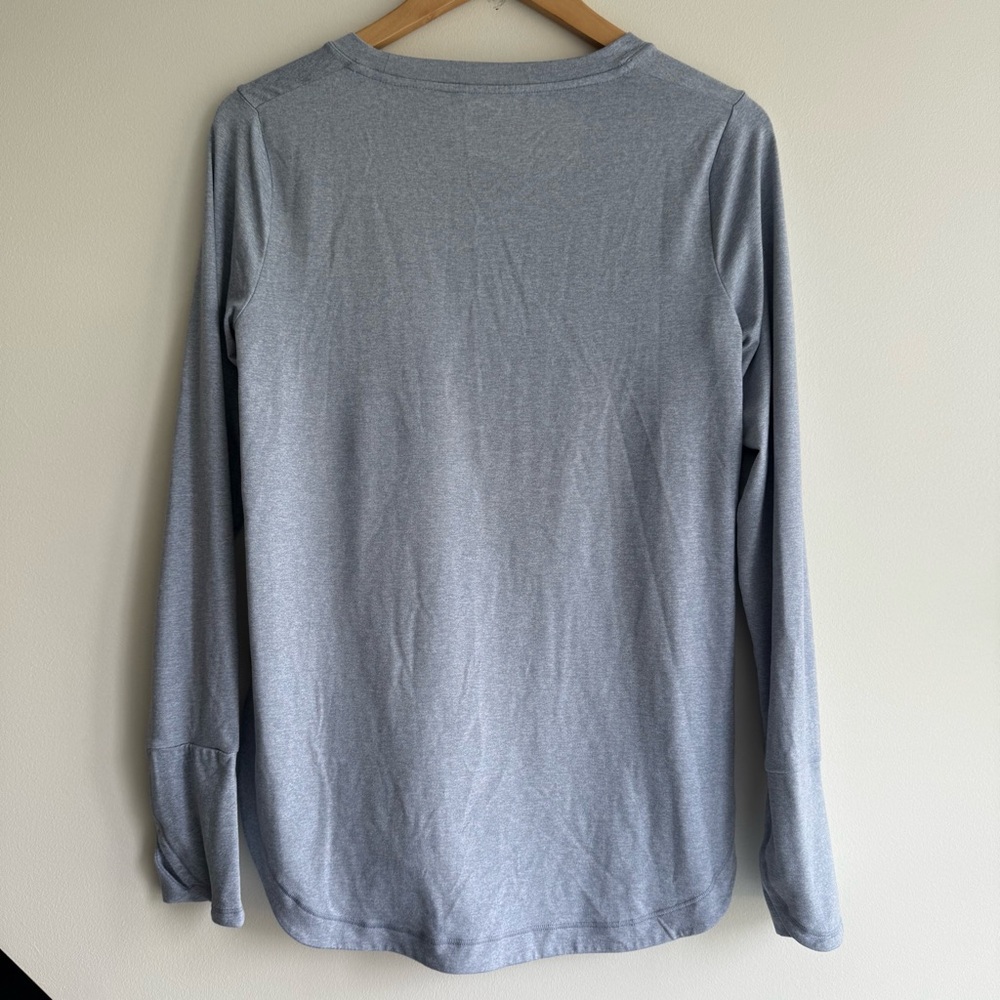 Athleta Uptempo Long Sleeve Top Size Small - Picture 3 of 7